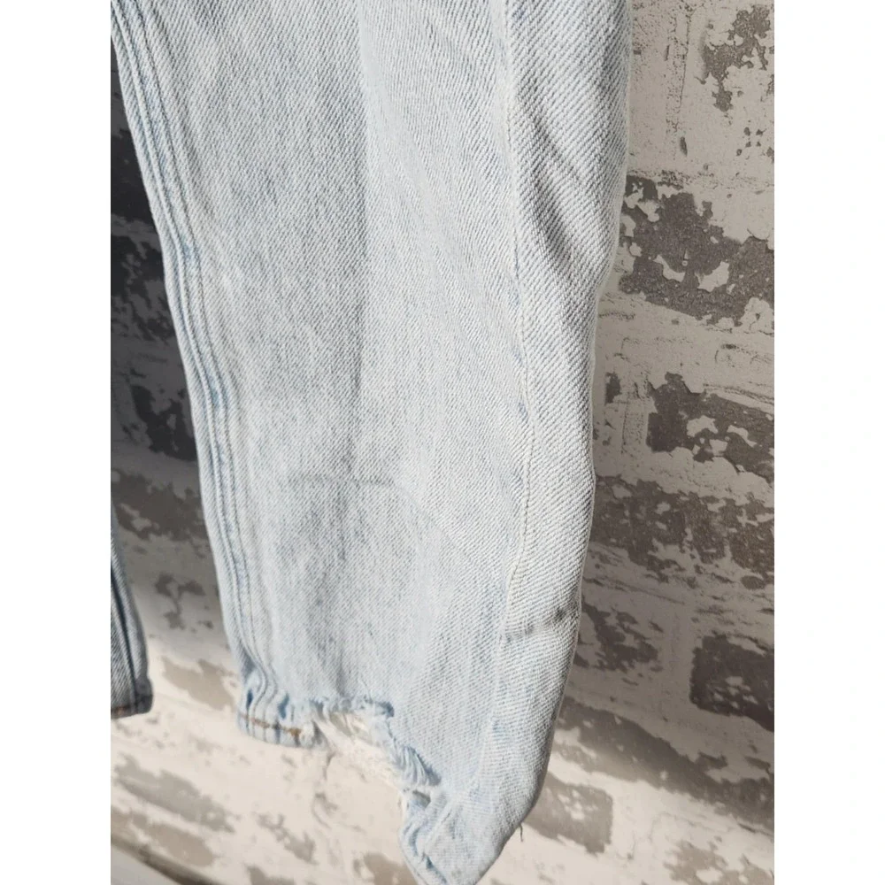 American Eagle Outfitters good pre